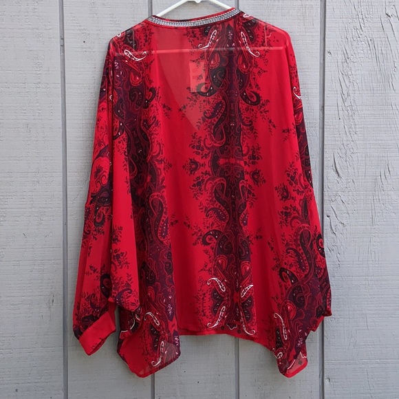 Lane Bryant red/black/wh paisley print with embellished neckline size 22 NWT - Picture 7 of 7